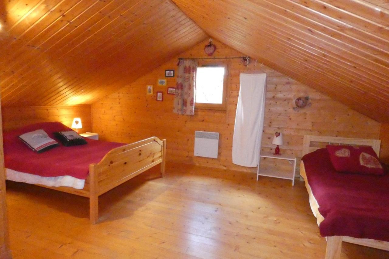 Les Chalets De La Vigne Grande Saint-Floret Kültér fotó
