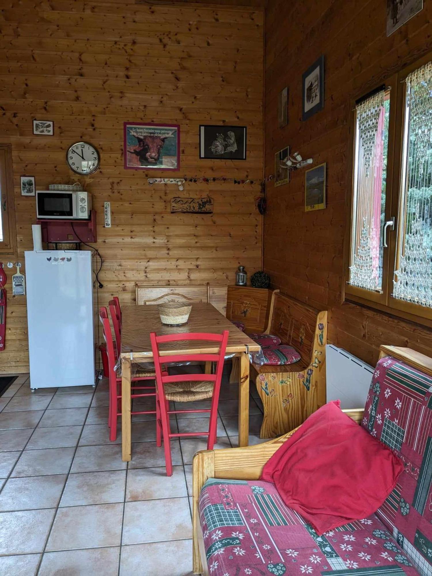 Les Chalets De La Vigne Grande Saint-Floret Kültér fotó